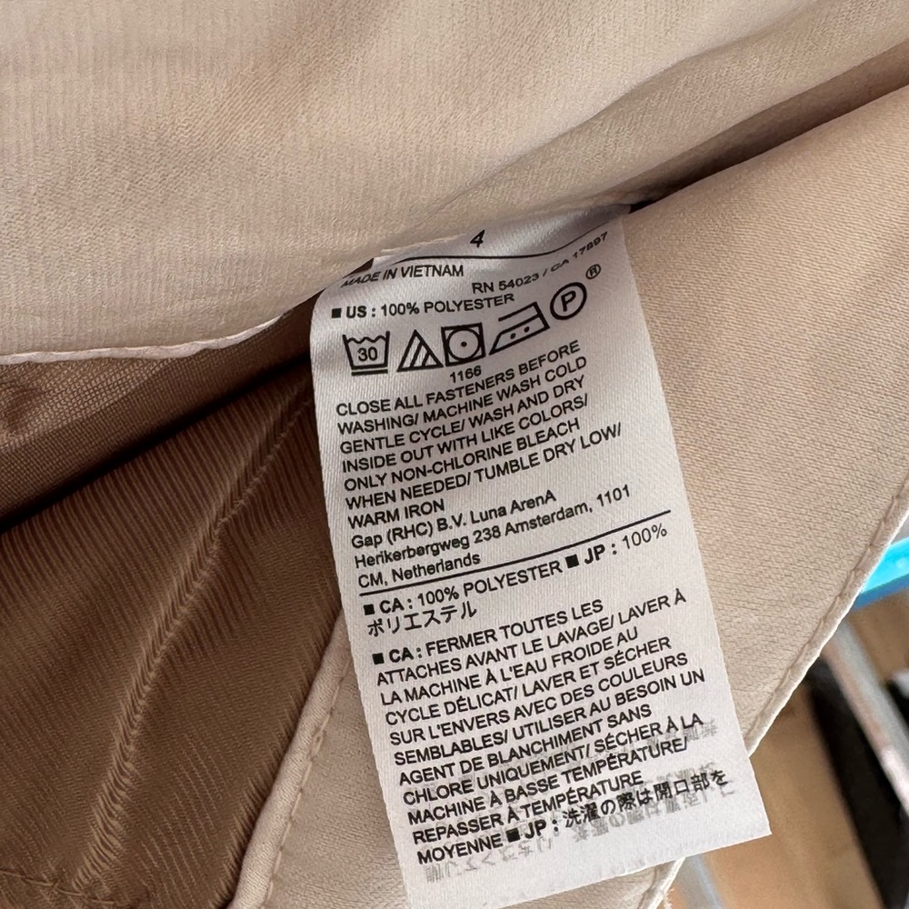 Women’s Banana Republic Wide Leg Satin Cream Pants, size 4 - Picture 8 of 10